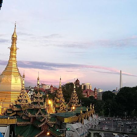 Dengba Hostel Yangon Dış mekan fotoğraf