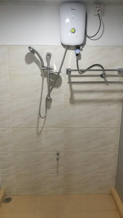 Dengba Hostel Yangon Dış mekan fotoğraf