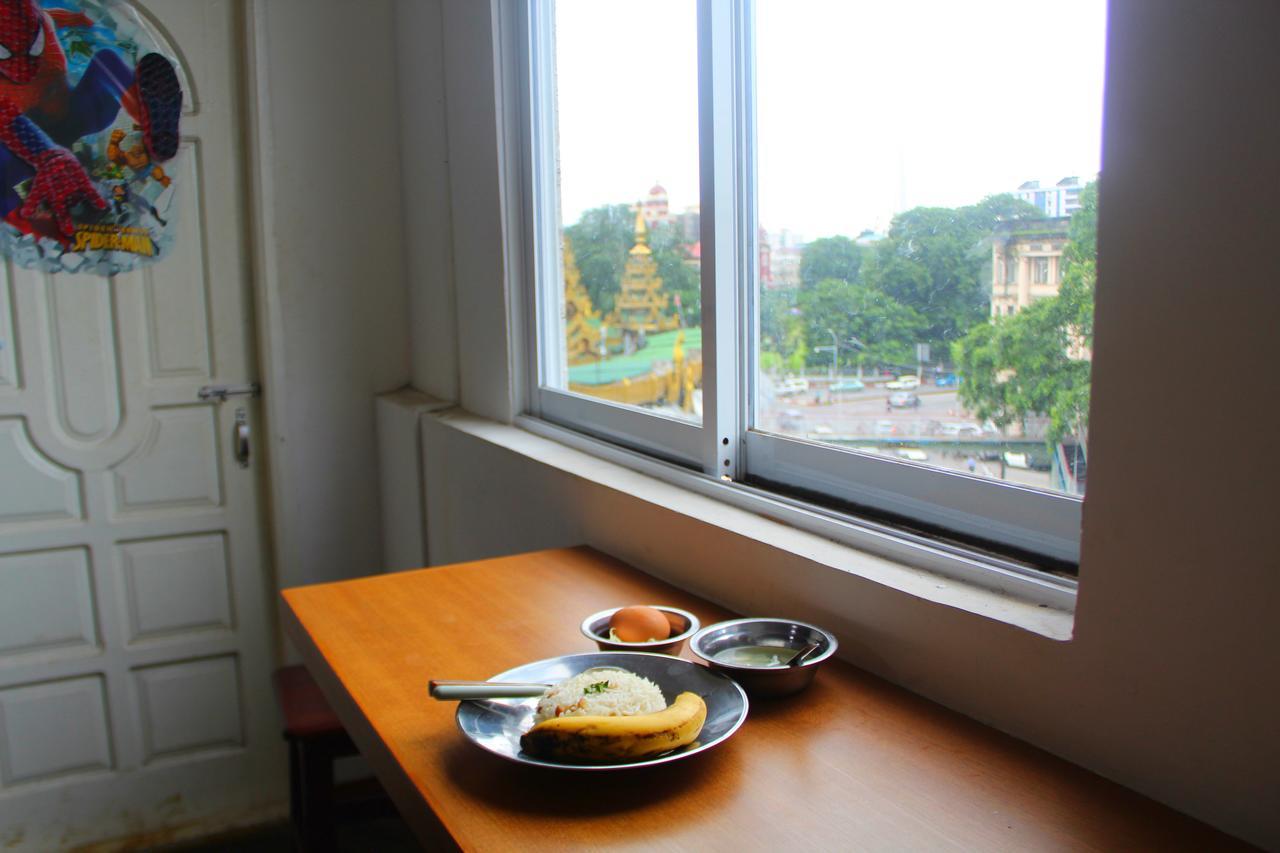Dengba Hostel Yangon Dış mekan fotoğraf