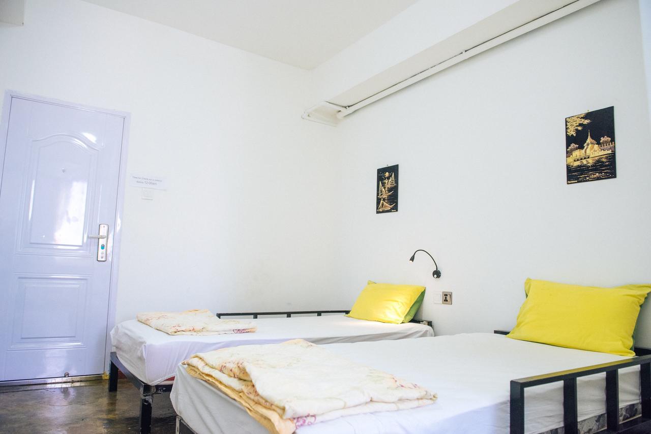 Dengba Hostel Yangon Dış mekan fotoğraf