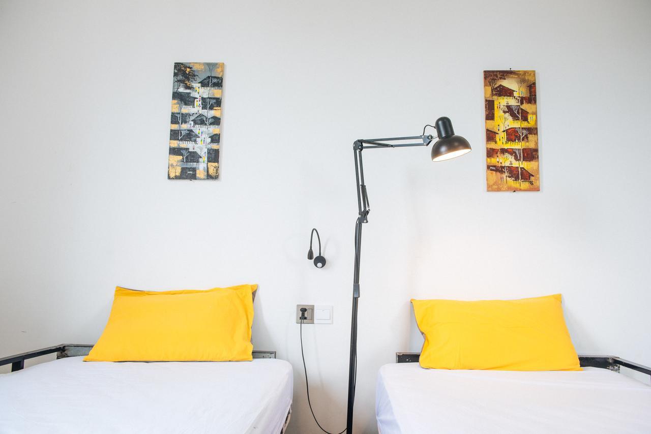 Dengba Hostel Yangon Dış mekan fotoğraf