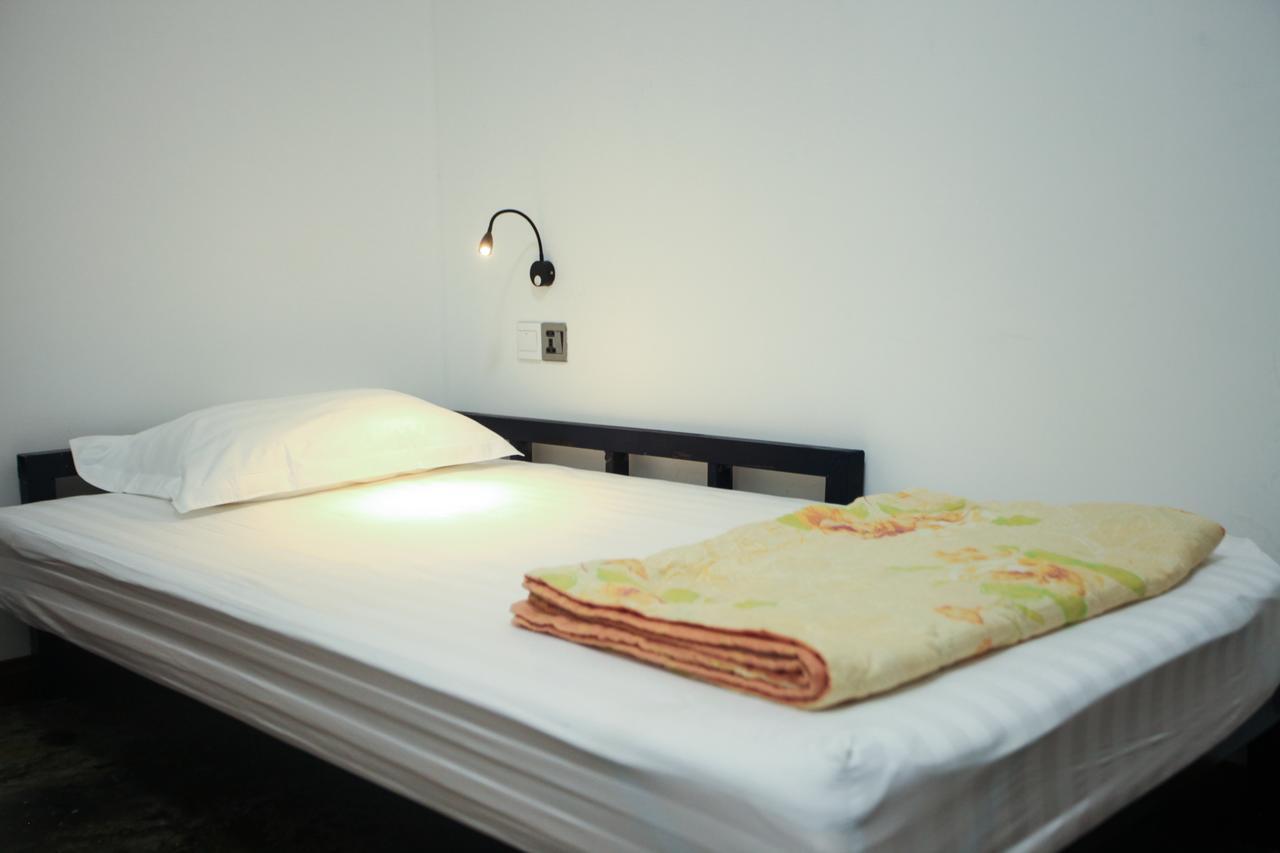 Dengba Hostel Yangon Dış mekan fotoğraf