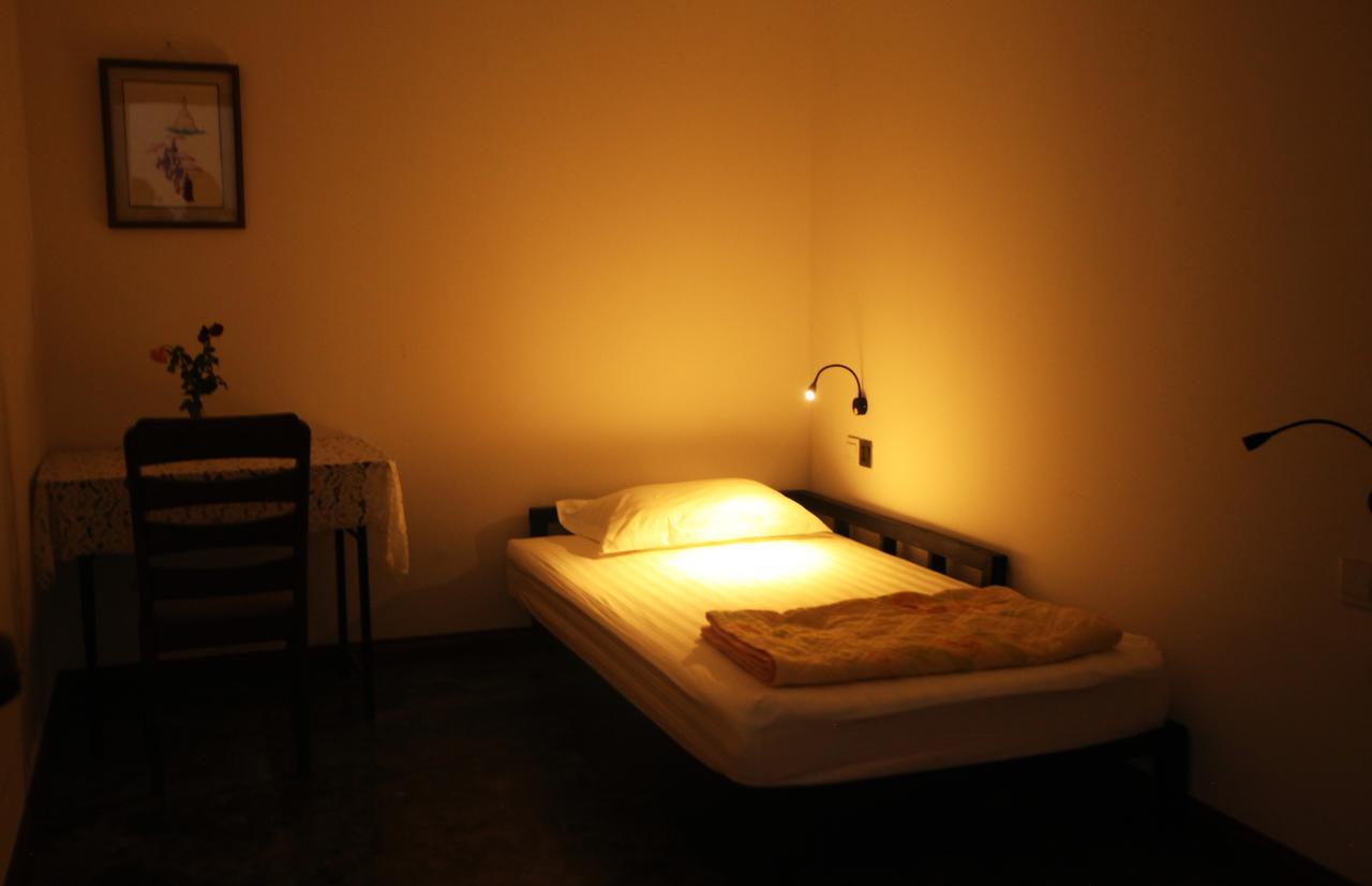 Dengba Hostel Yangon Dış mekan fotoğraf