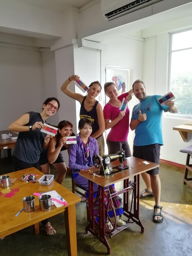 Dengba Hostel Yangon Dış mekan fotoğraf