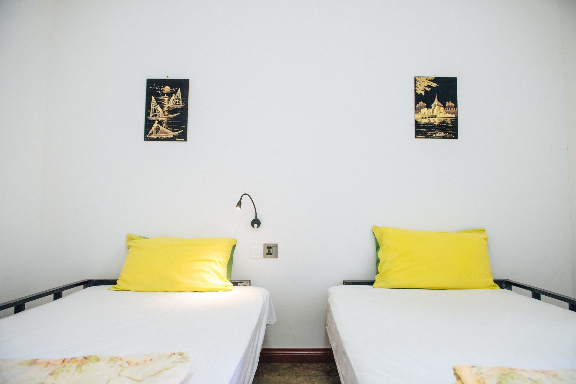 Dengba Hostel Yangon Dış mekan fotoğraf
