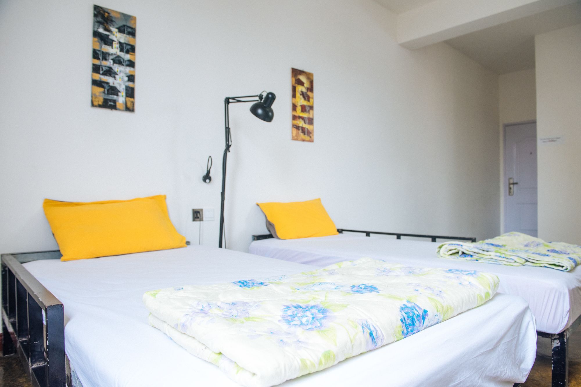 Dengba Hostel Yangon Dış mekan fotoğraf